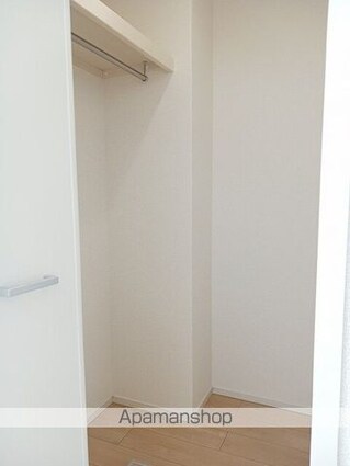 グレンツェントＡ[1R/37m2]の収納