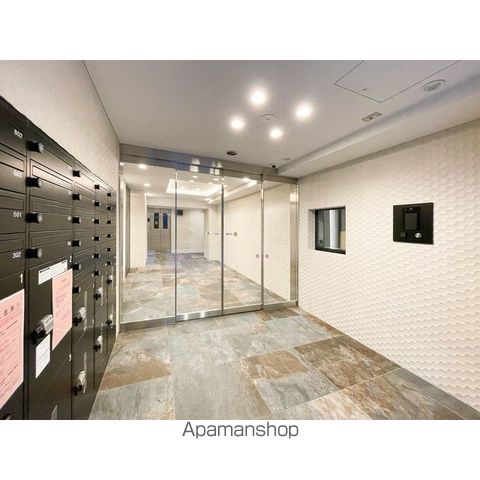 ハーモニーレジデンス新宿の玄関写真