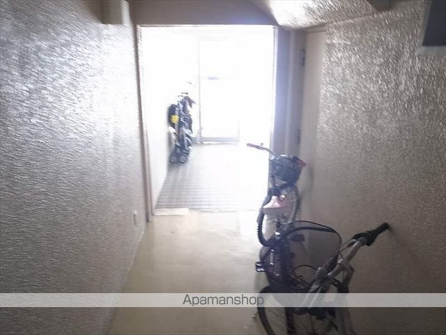 ブールヴァール平岡の玄関写真