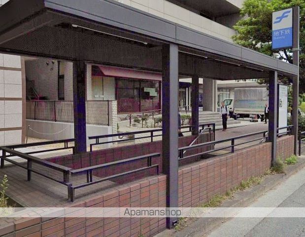 クレタ県庁前の周辺写真