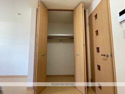 リバーサイドⅢ[1R/30.03m2]の収納2