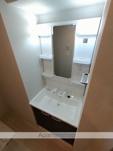 アルティザ京橋WESTの内装写真