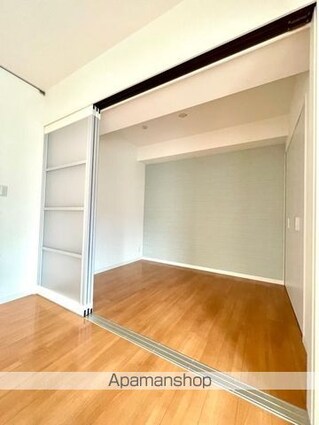 レジディア四谷三丁目[1LDK/38.5m2]のトイレ