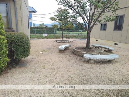 グランシードあづみＡ[2LDK/56.8m2]の共用部3