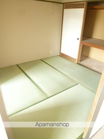 平岸ファーストの内装写真
