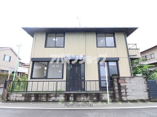 鶴舞4丁目戸建貸家の外観写真