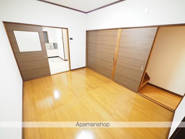 コーポ中由の内装写真