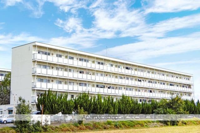 ビレッジハウス高野1号棟の玄関写真
