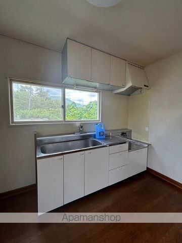 真栄1丁目貸家の内装写真