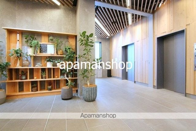 コンフォリア・リヴHOMMACHI WEST Qの内装写真
