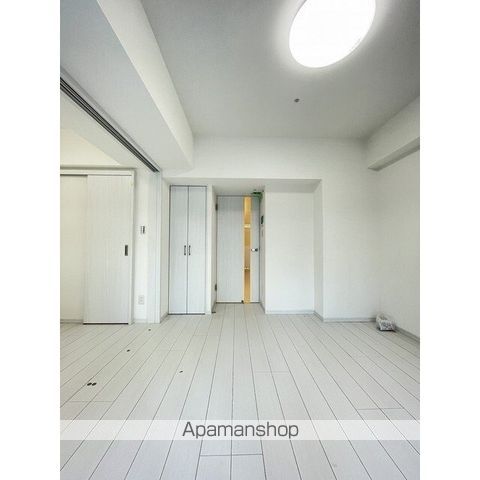 コンフォリア・リヴ上野の内装写真
