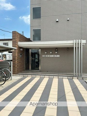 ルミエール Yの玄関写真