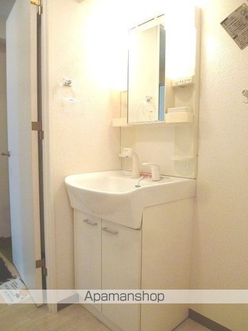 EーONEの内装写真
