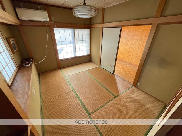 近鉄京都線 伊勢田駅 徒歩3分 2階建 築43年の内装写真
