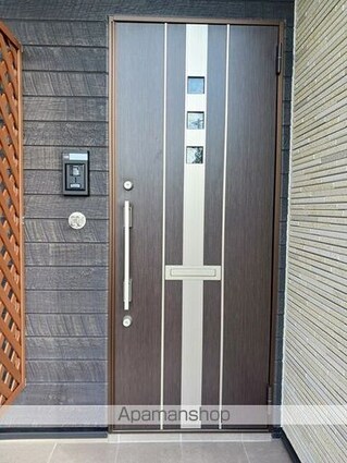 グランブルー西都　Ｂ[1LDK/50.01m2]の玄関