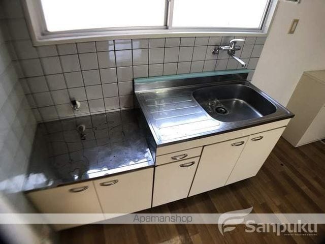 メニティー束本の内装写真