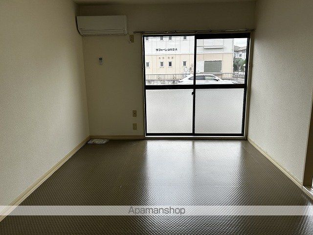 ラフォーレ山川3の内装写真