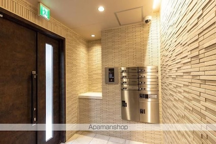 ＳＱＵＡＲＥ市谷河田町ｈｉｌｌｓｉｄｅ[1LDK/31.32m2]のエントランス