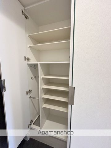 プレサンス西九条シティベイの内装写真