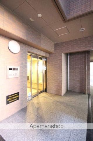 アルファステイツ岡山駅前の玄関写真