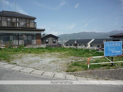 サンプエルト[2LDK/59m2]の駐車場