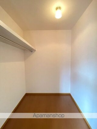 プラムハーベストＢ棟[2LDK/68.99m2]の収納