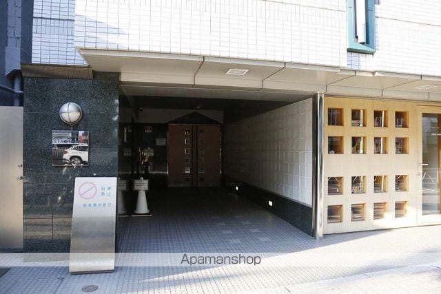 ステージファースト笹塚の玄関写真