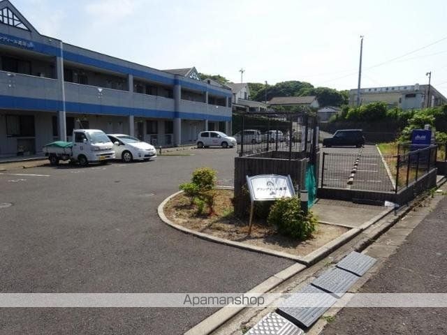 グランディール高尾の外観写真