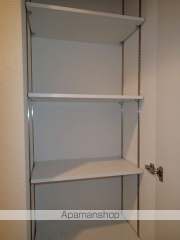 レジディア堺筋本町の内装写真