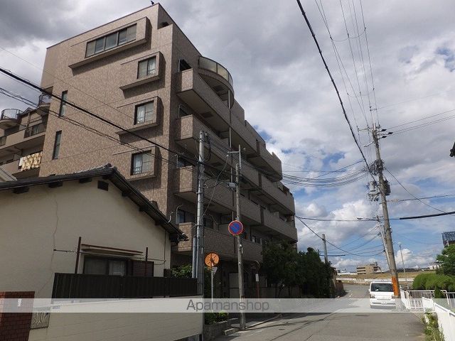 ロイヤルガーデンの外観写真