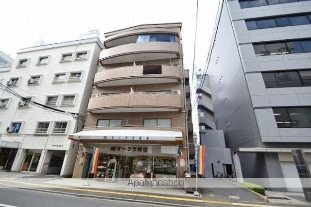 第二田万里ビルの外観写真