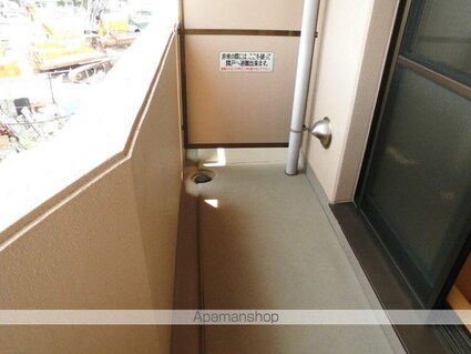 ルーブル・ベル[1K/29.61m2]のバルコニー