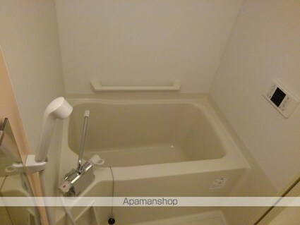 レオパレスシャングリラ２０００[2DK/49.68m2]のバス2