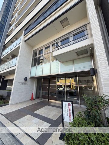 ESTEMPLAZA梅田中崎町IIIツインマークスノースレジデンスの玄関写真