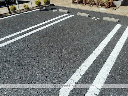 メゾンド・プラシード　Ｂ[2DK/44.75m2]の駐車場4