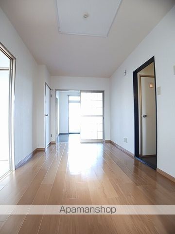 アーバンハウスIIの内装写真
