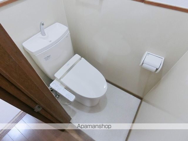 木津八ヶ坪貸家の内装写真
