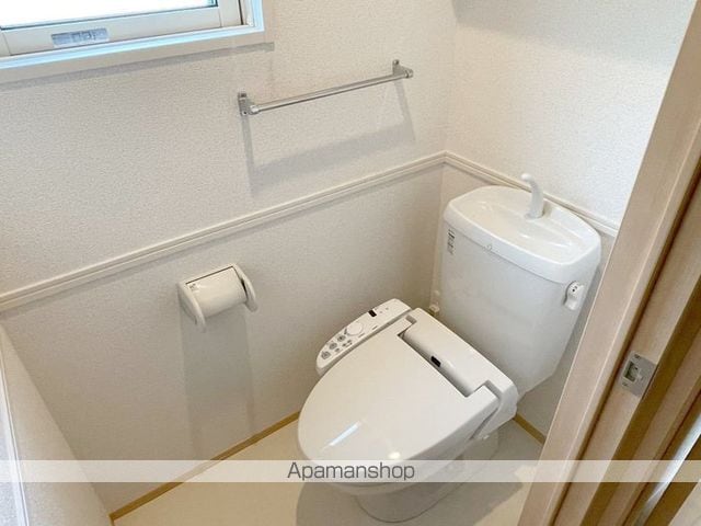 ハイム三条岡 A棟の内装写真