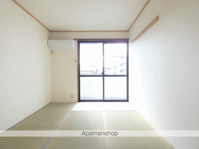 セリバテール東谷山IIIの内装写真