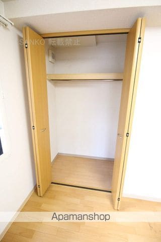 パラディーゾ412の内装写真