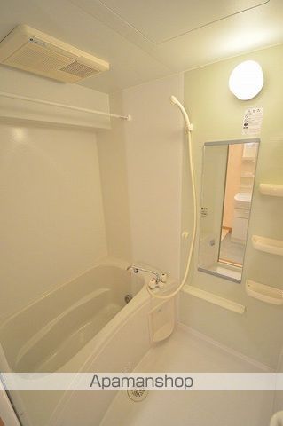 ジュネスパラシオン豊原IIの内装写真