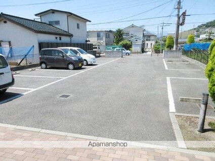 レオパレスグレープ[1K/23.18m2]の駐車場2