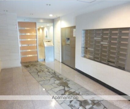 スカイコートヌーベル巣鴨[1K/25.57m2]のロビー1