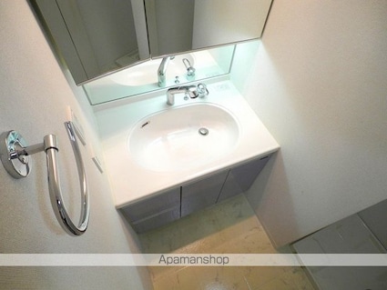 ユニロイヤル九段南[1K/40.09m2]の洗面所