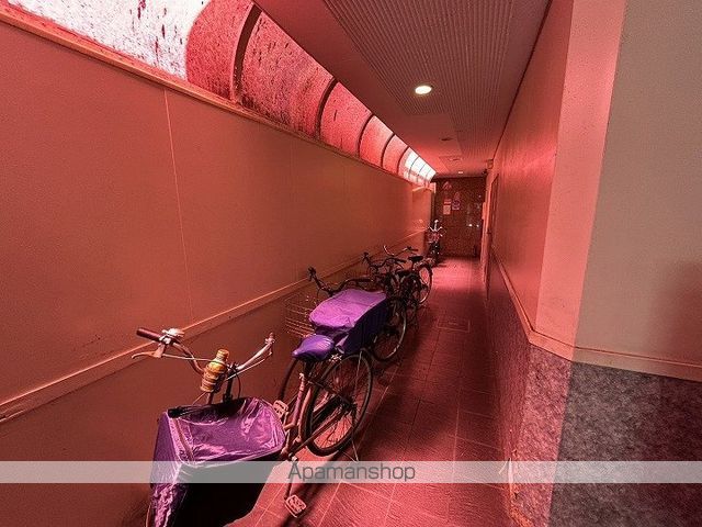 スカイプラザIIIの玄関写真