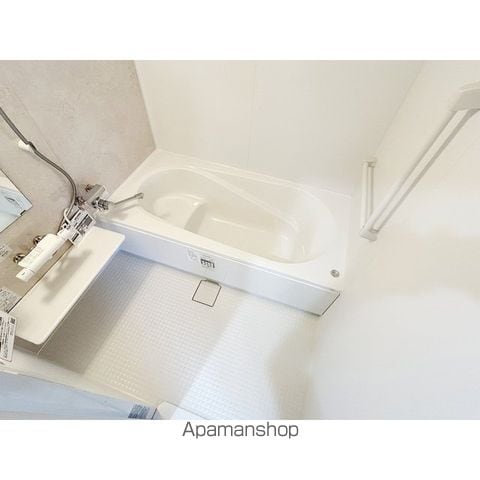 北見市 2階建 築2年の内装写真