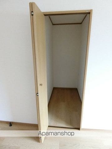 ロイヤルリジョンロードの内装写真