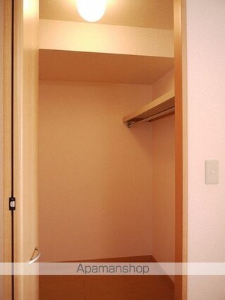 ロイヤルガーデンエリナ　Ｆ[1LDK/52.13m2]の収納