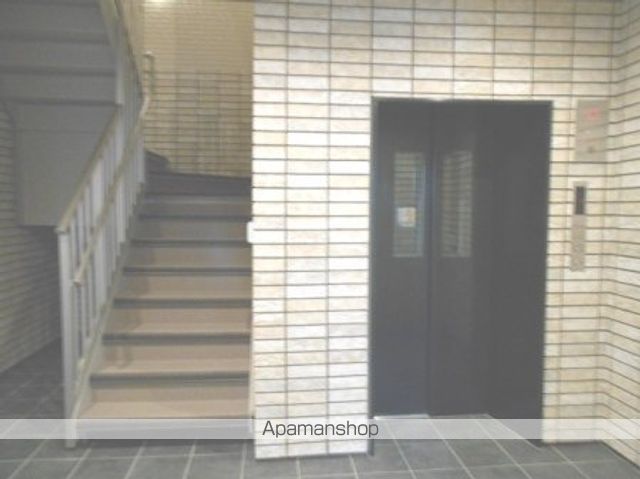 SKYE浦和仲町の玄関写真