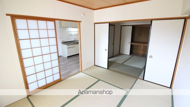 ランプリ築山の内装写真